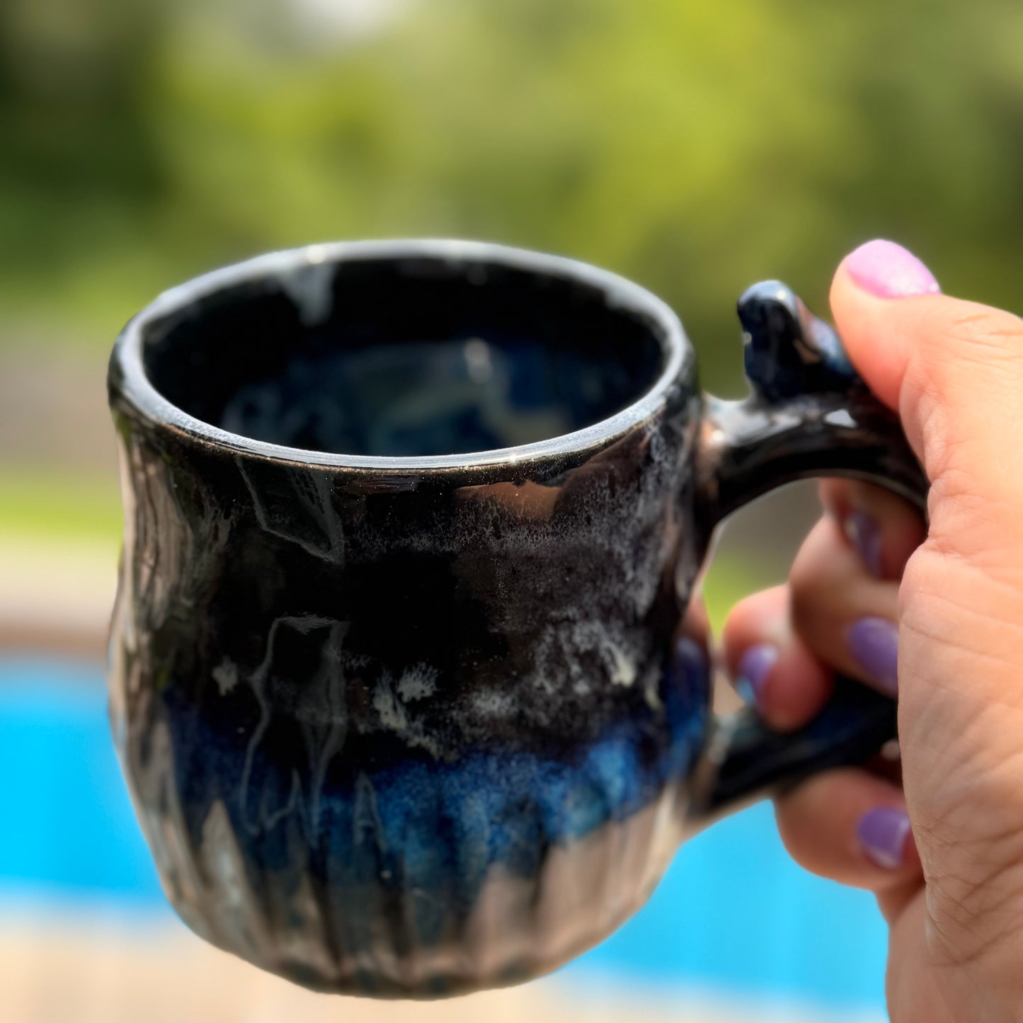 Fluted bird handle mug